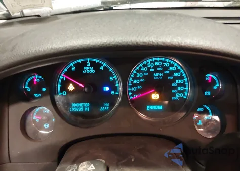 2011 Chevrolet Tahoe Ltz из США, поврежденный, VIN 1GNSKCE08BR219615